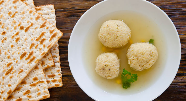 matzo ball soup and matzo