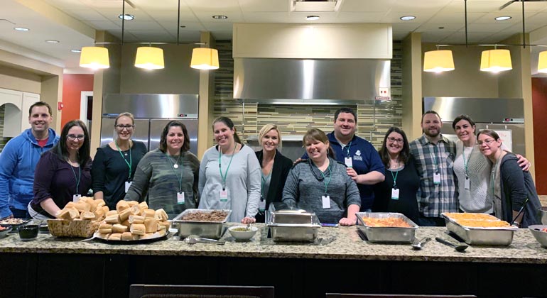 volunteers at ronald mcdonald house