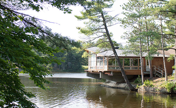 perlstein retreat center dining hall