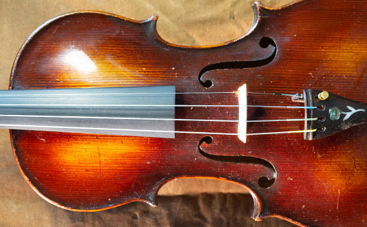 Katrin Violin