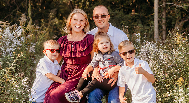 nowinski family